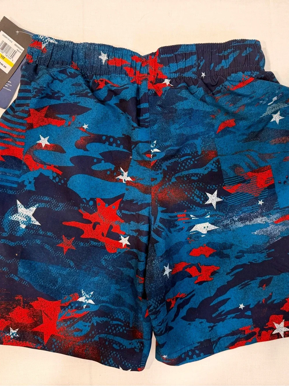 Hurley Blue Camo Swim Shorts with Red Star Accents NWT Size Medium Retail $40